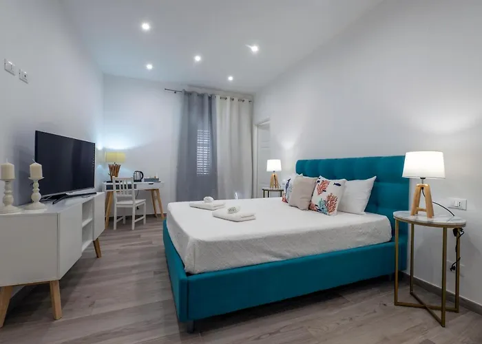 Domus Federiciana 3*